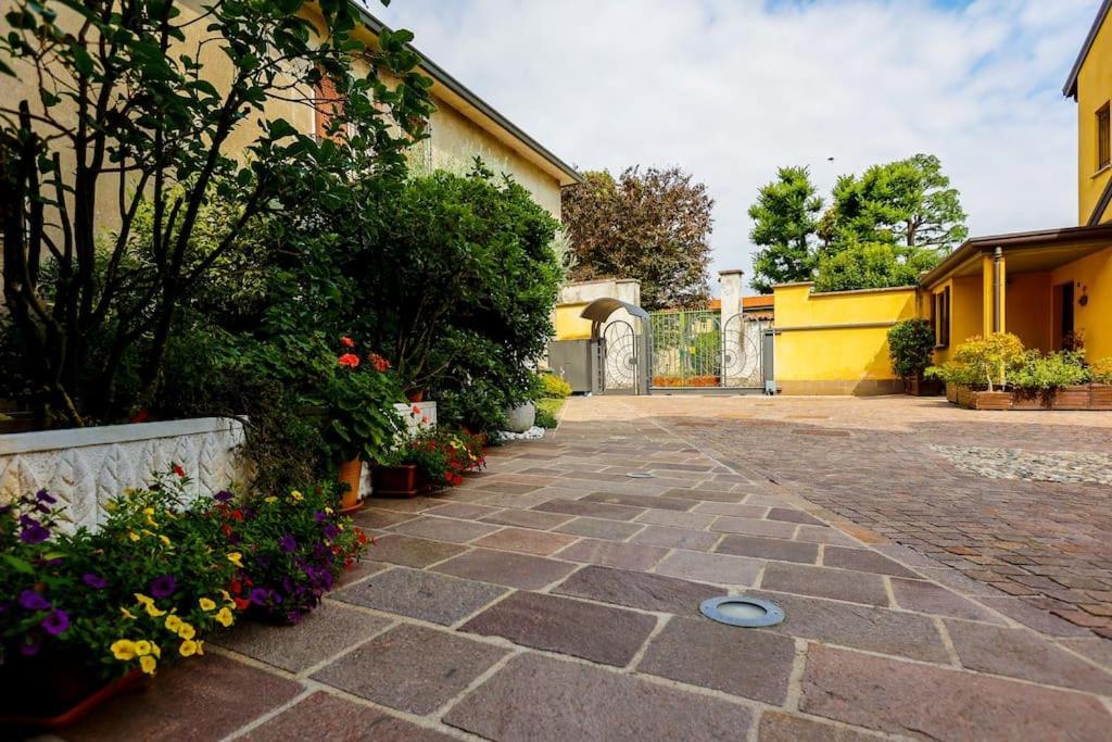 Prestigioso Appartamento Di 70Mq Vicino Milano Legnano Dış mekan fotoğraf